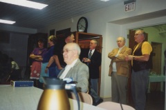 danielbooneleoclub-helpingthe-amitytwplionsclub-1998-annuallionsclubbeefsupper051